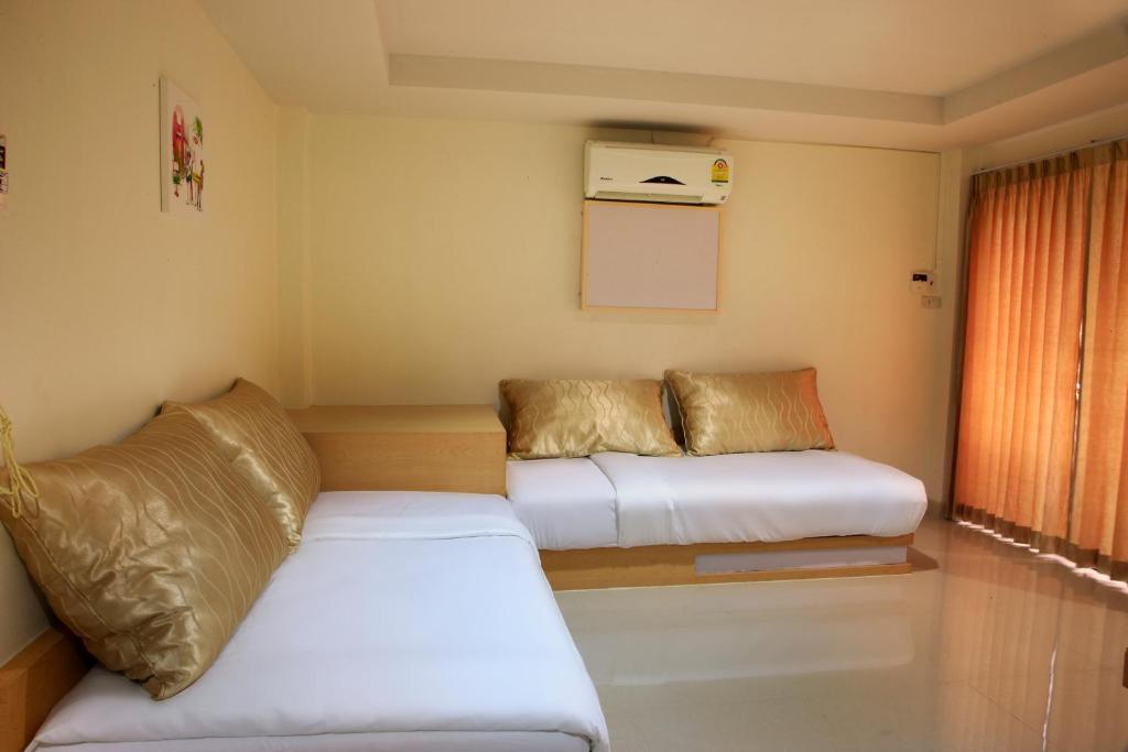 Hotel Baan Sanpoom Phitsanulok Zimmer foto
